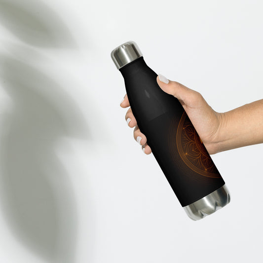 MycoMandala kulacs kézben, oldalnézetből – Gaia Design